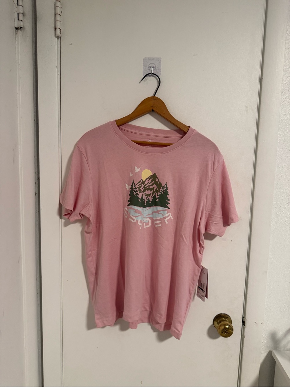 Size XL women's Spyder Pink Mountain Graphic Tee NWT